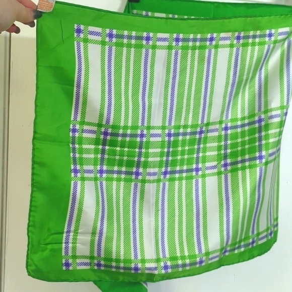STUNNING Vintage Glentex Green and Purple Plaid Scarf - Bright Amazing Color! - Picture 3 of 3